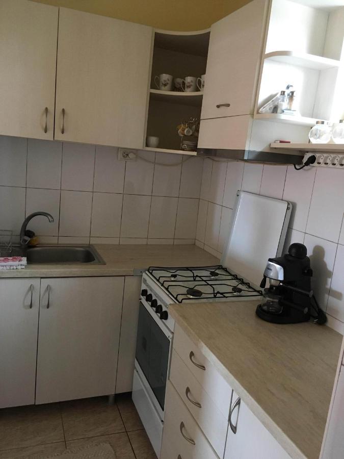 Bicsak Apartman Apartment Joseni Екстериор снимка
